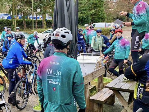 De jaarlijkse snerttocht voor ATB en Gravelbike met veel deelnemers